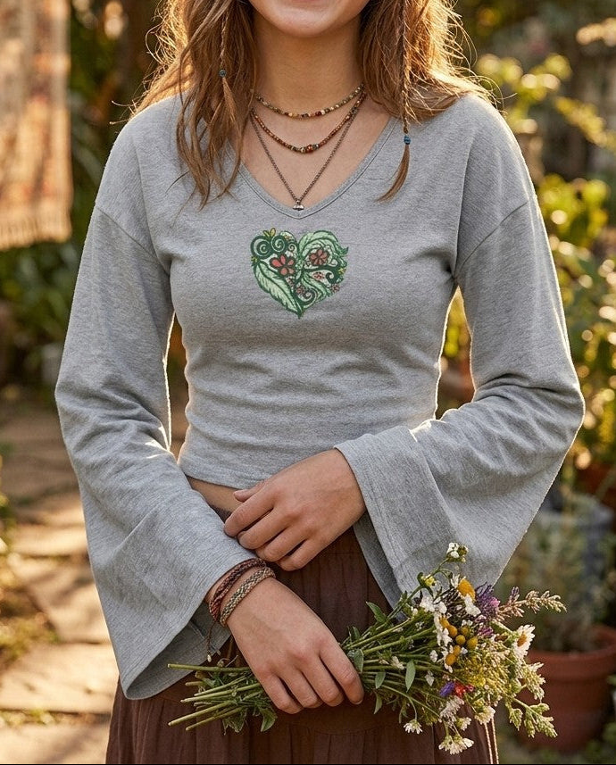 Gypsy Heart Bell Sleeve T-Shirt, Grey V-Neck Long Sleeve Top, Boho Heart Graphic Tee, Casual Shirt Gift for Women